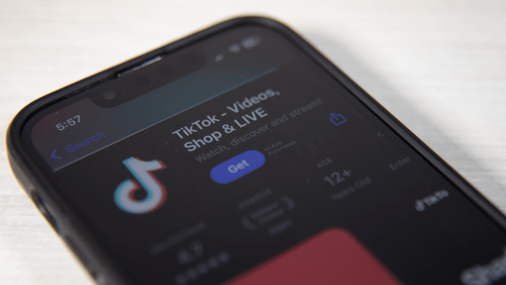 Cannabis Advertising on Social Media: Navigating Restrictions and Opportunities